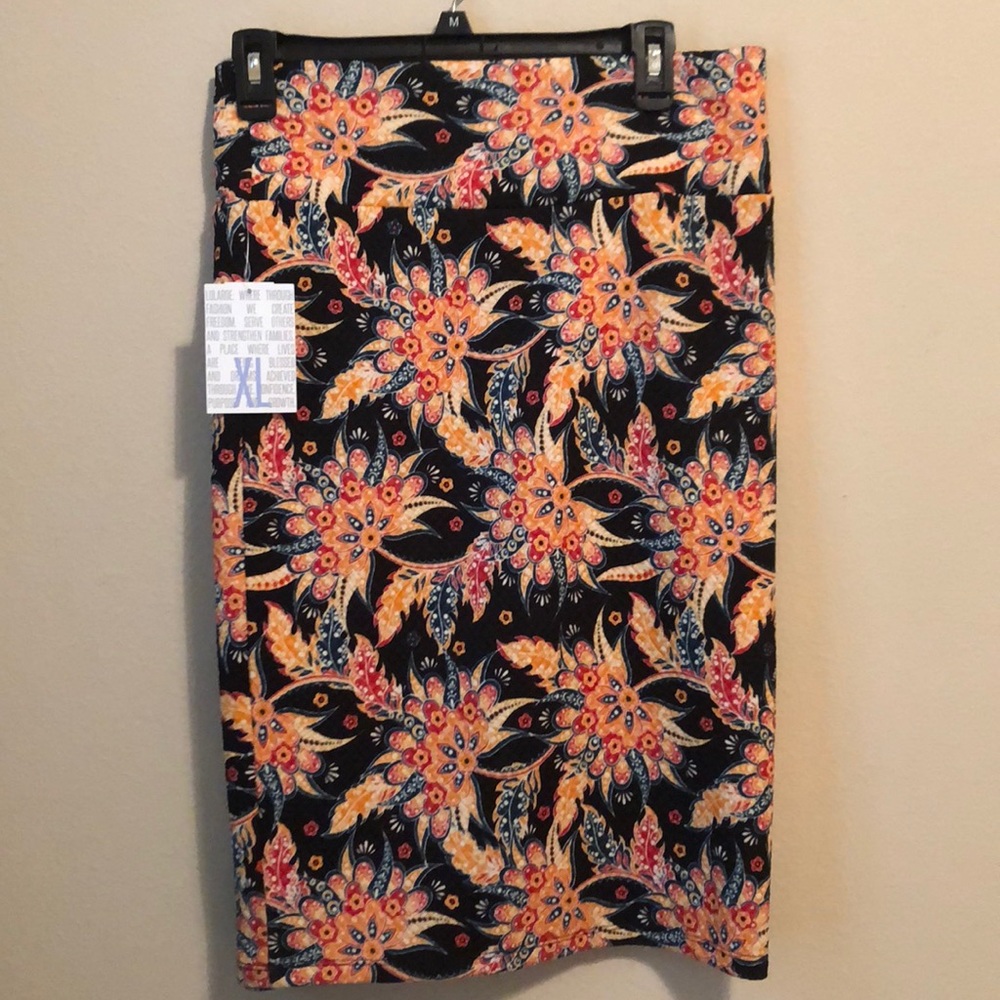 Lula roe skirt Cassie